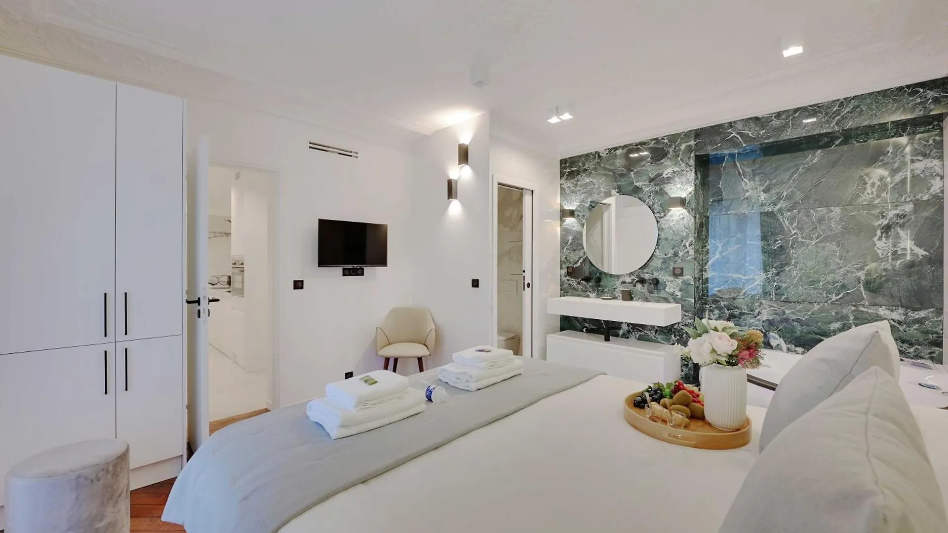Charming Apartment - 2Br-6P - Gare Saint-Lazare Párizs