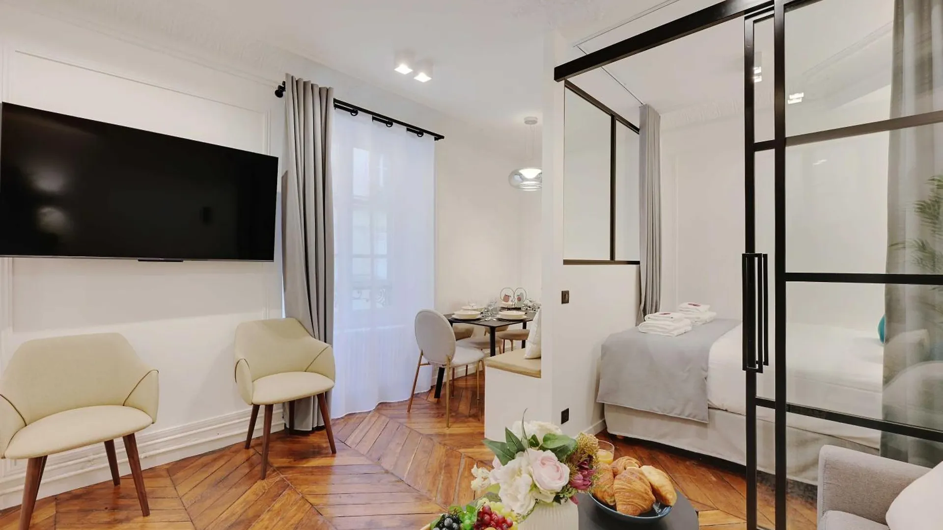 Charming Apartment - 2Br-6P - Gare Saint-Lazare Párizs 0*,  Franciaország