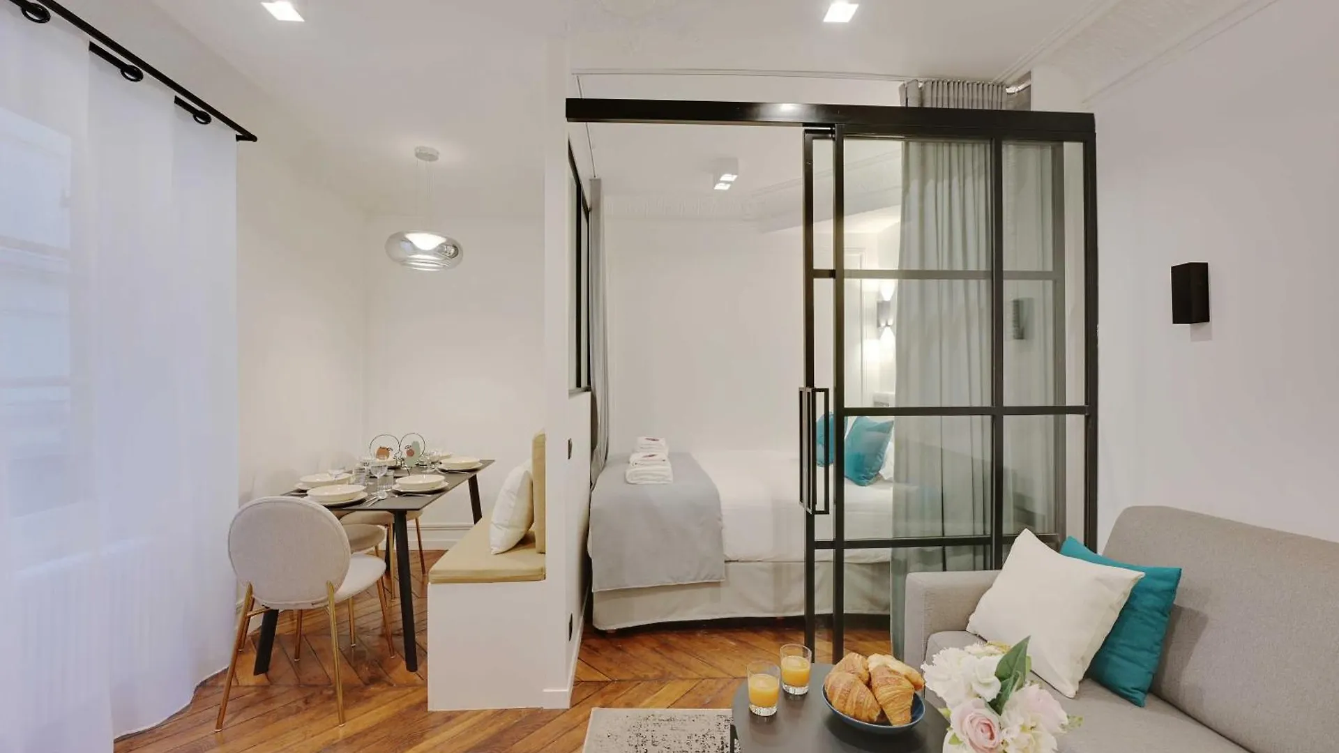 Charming Apartment - 2Br-6P - Gare Saint-Lazare Párizs 0*,