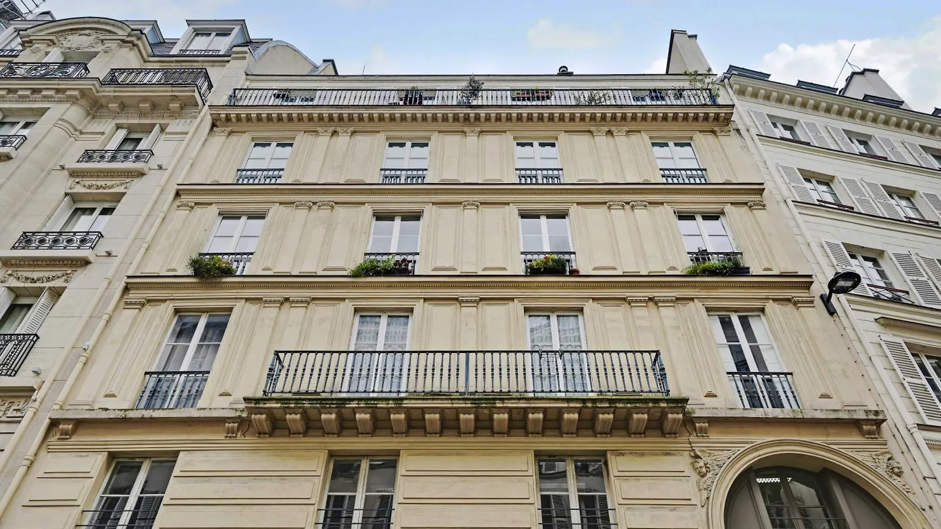 Charming Apartment - 2Br-6P - Gare Saint-Lazare Párizs